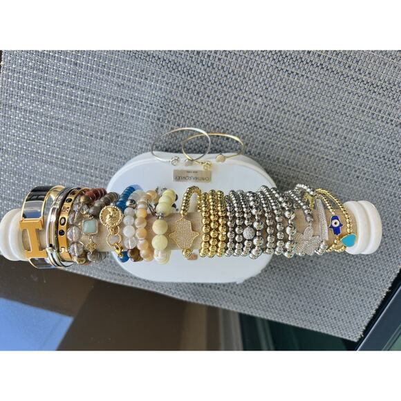 Fashion Bracelets Lot, 26 Pieces! All New, Retail $19-$49 Ea. Boutique Closing - Picture 3 of 3